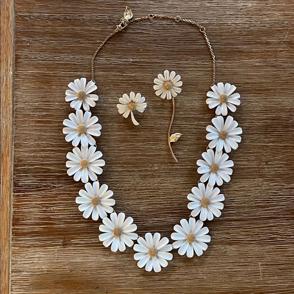 Kate Spade Into the Bloom necklace and earrings set